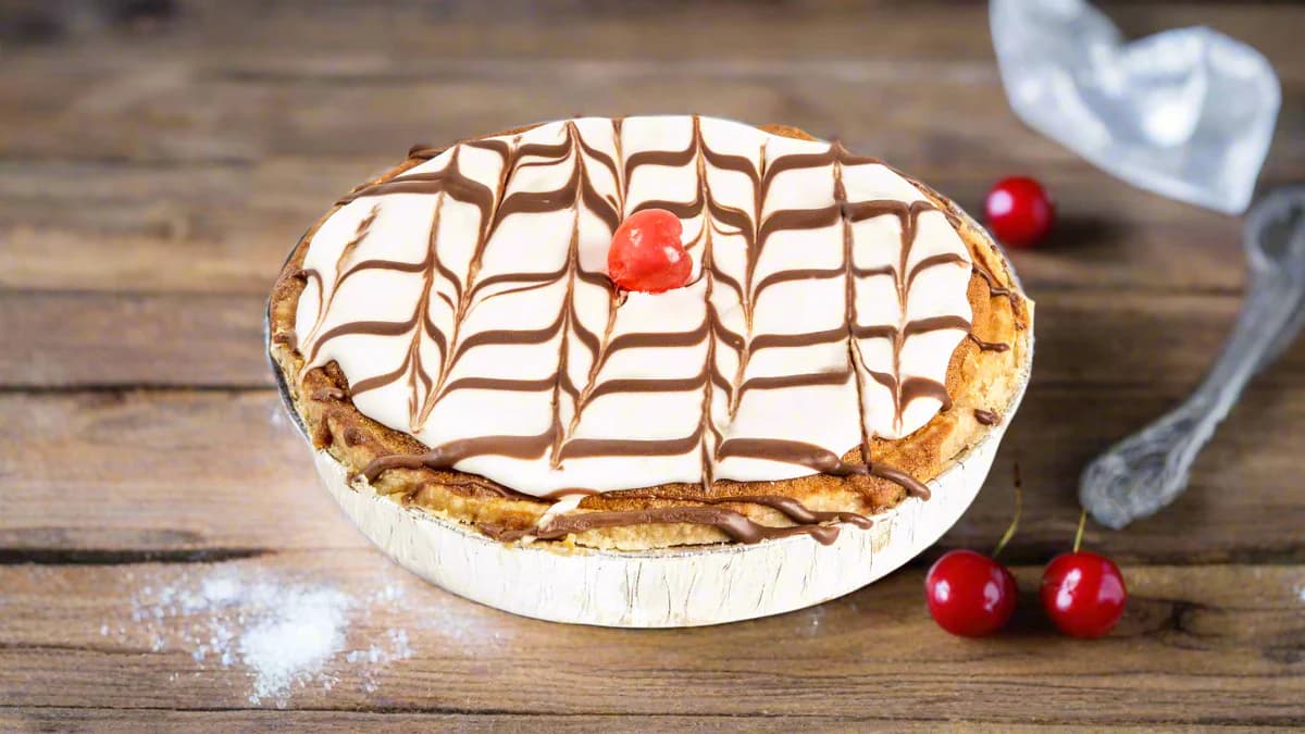 Large Iced Bakewell
