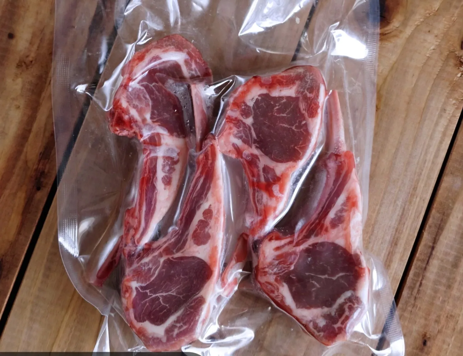 Lamb chops x4