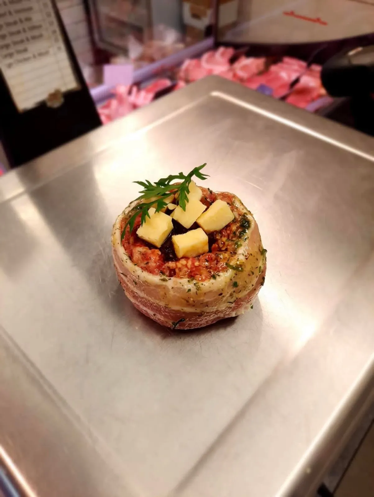 Beef, caramelised onion and Cheddar truffle